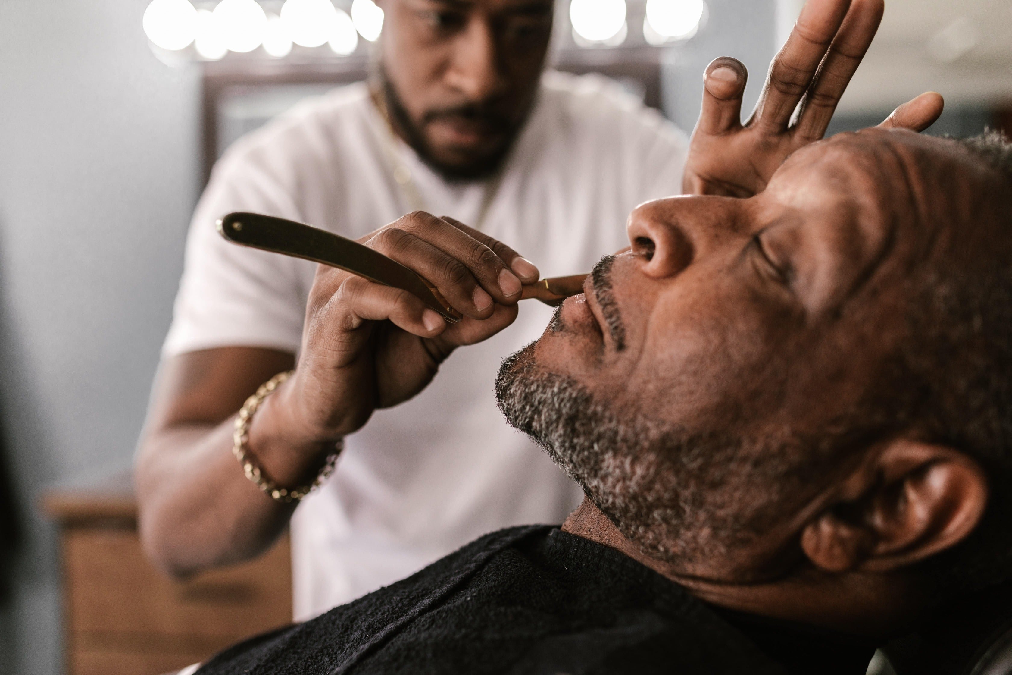 Perfecting the Craft of the Straight Razor: A Look Into Timeless Shaving Techniques